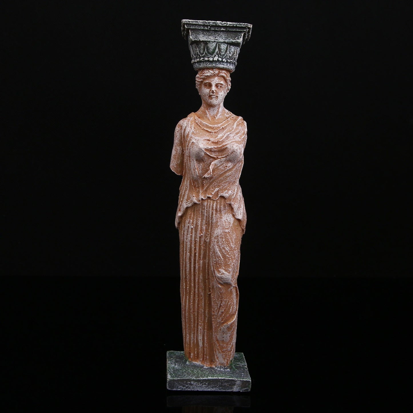 Broken arm Venus goddess fish tank ornament